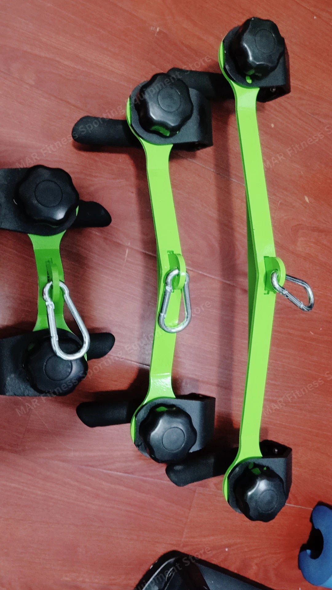 Rotating V-Bar Cable Handle